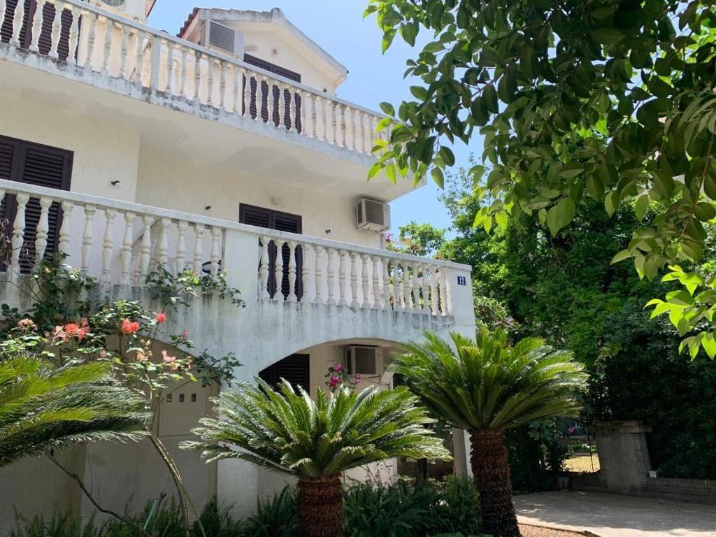 Отель House Irena Будва Экстерьер фото